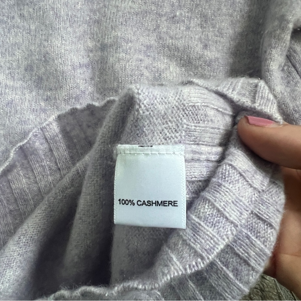 Ainsley 100% Cashmere Long Sleeve Sweater, Lavender, Women’s Large - Picture 3 of 7